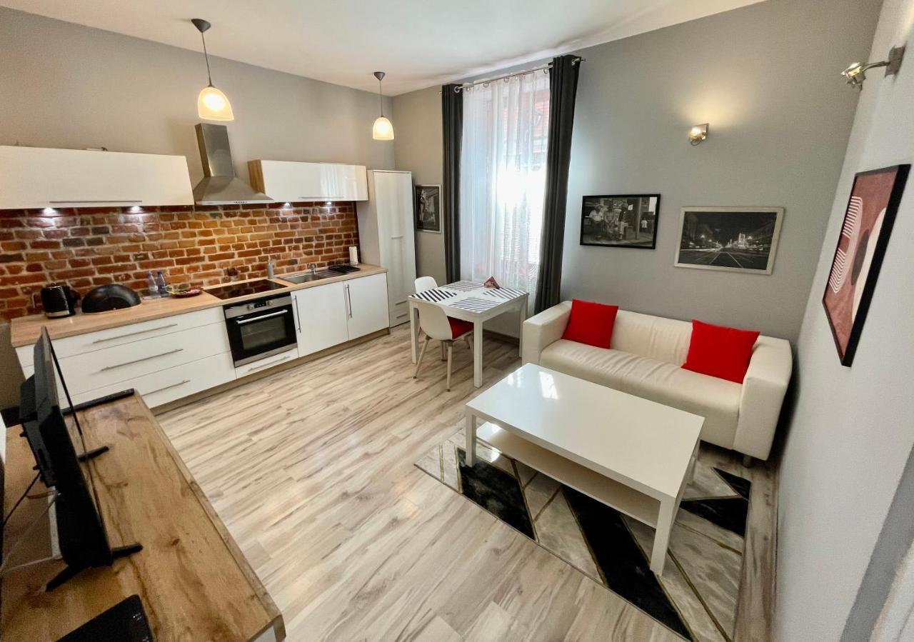 Red&yellow Centrum Apartment